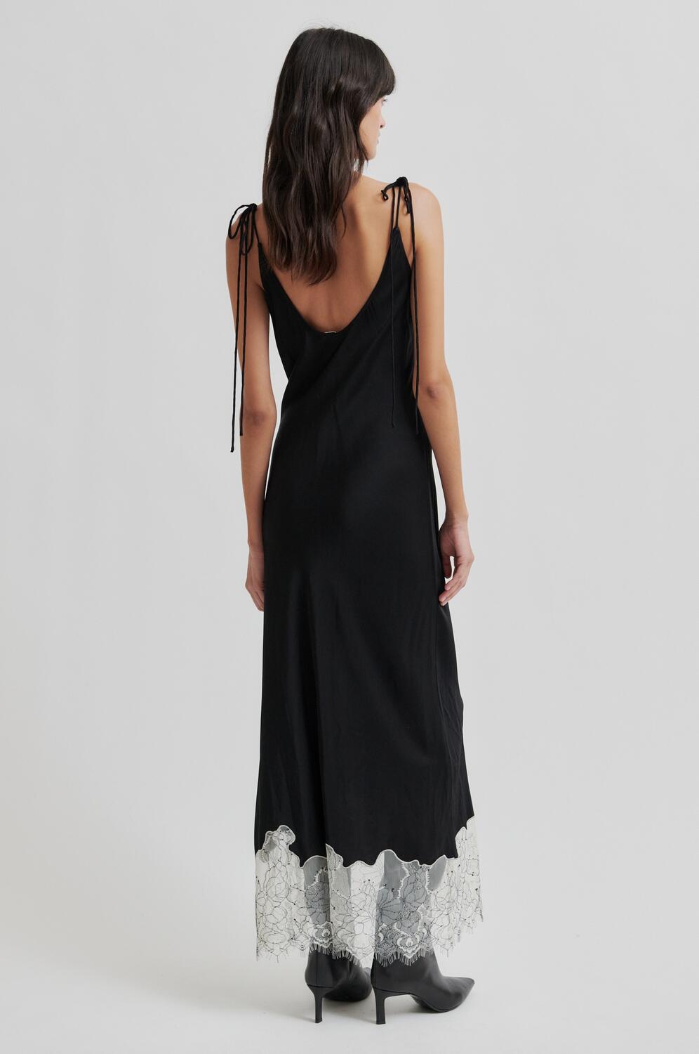 Wila Strap kjole - sort